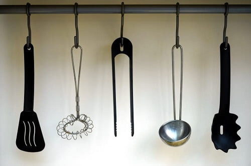 kitchen-organization-ideas-kitchen-hooks